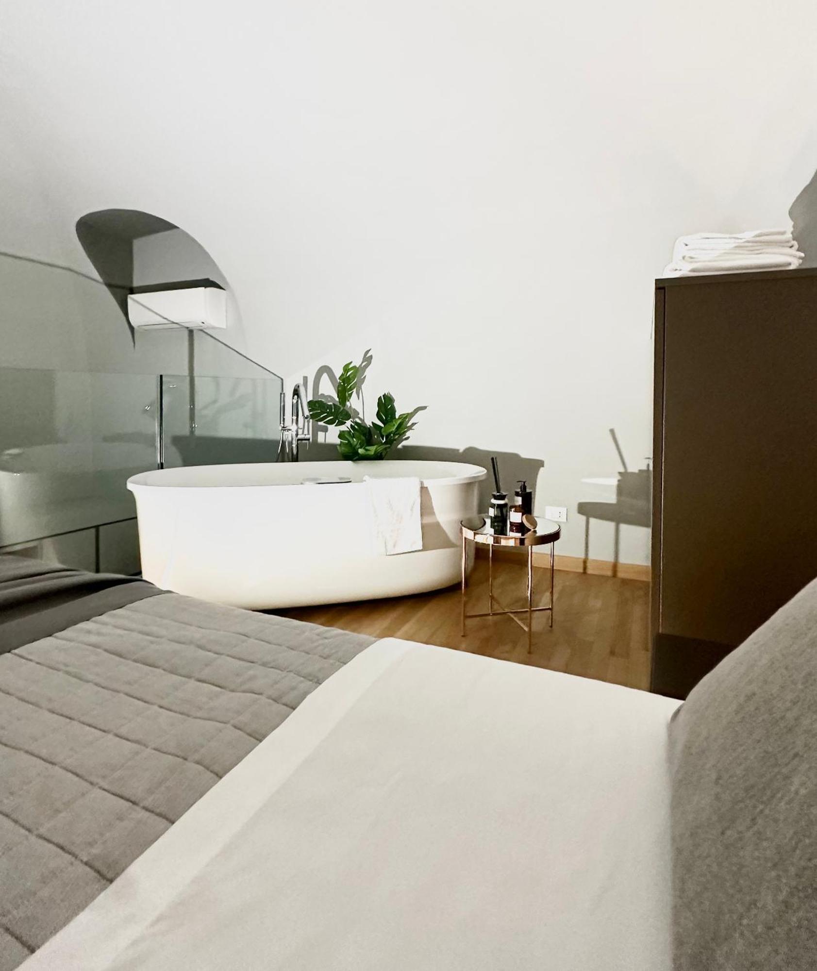 Jacuzzi Luxury Apartment In The Town Centre Turin Luaran gambar